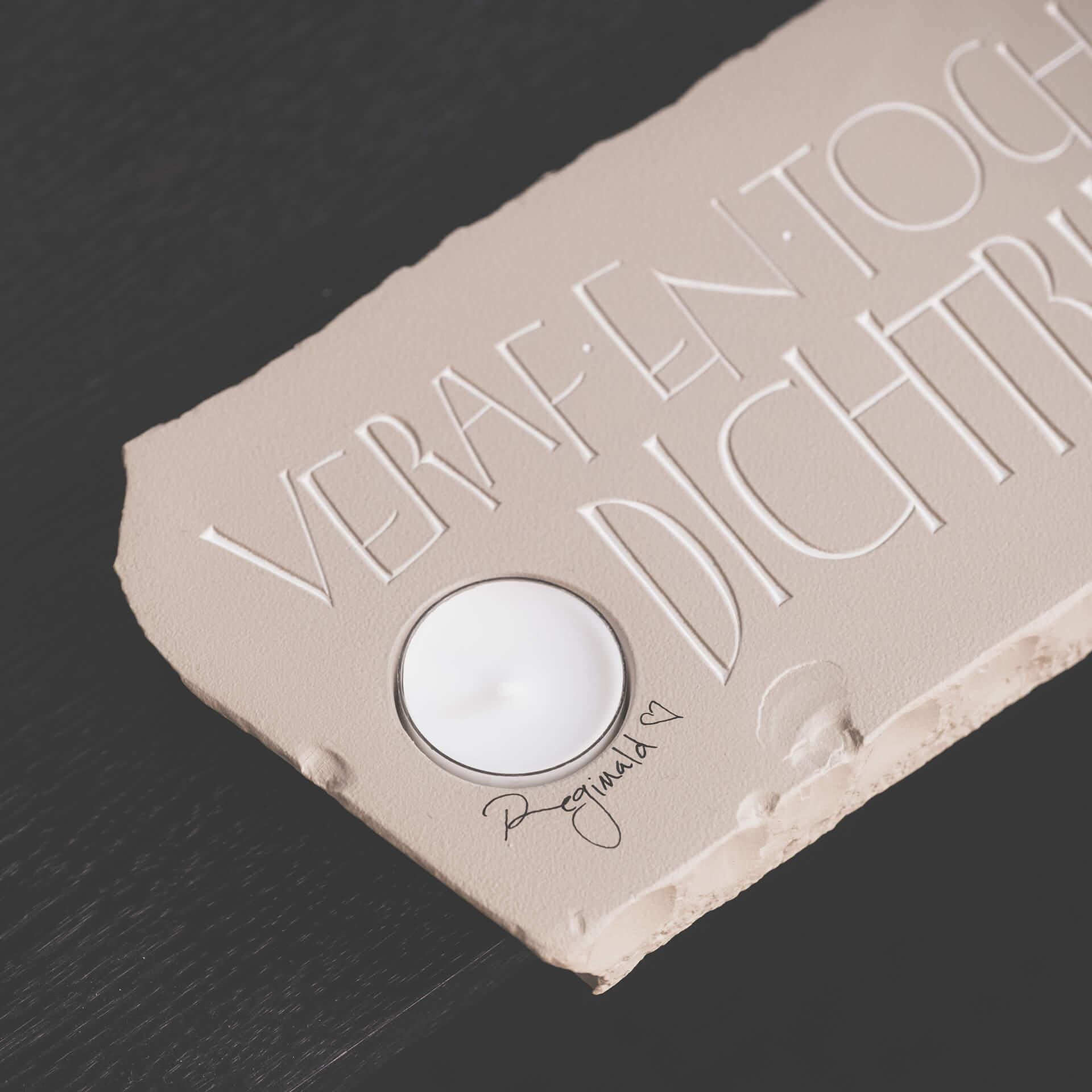 Troostkaars 'Veraf en toch dichtbij'